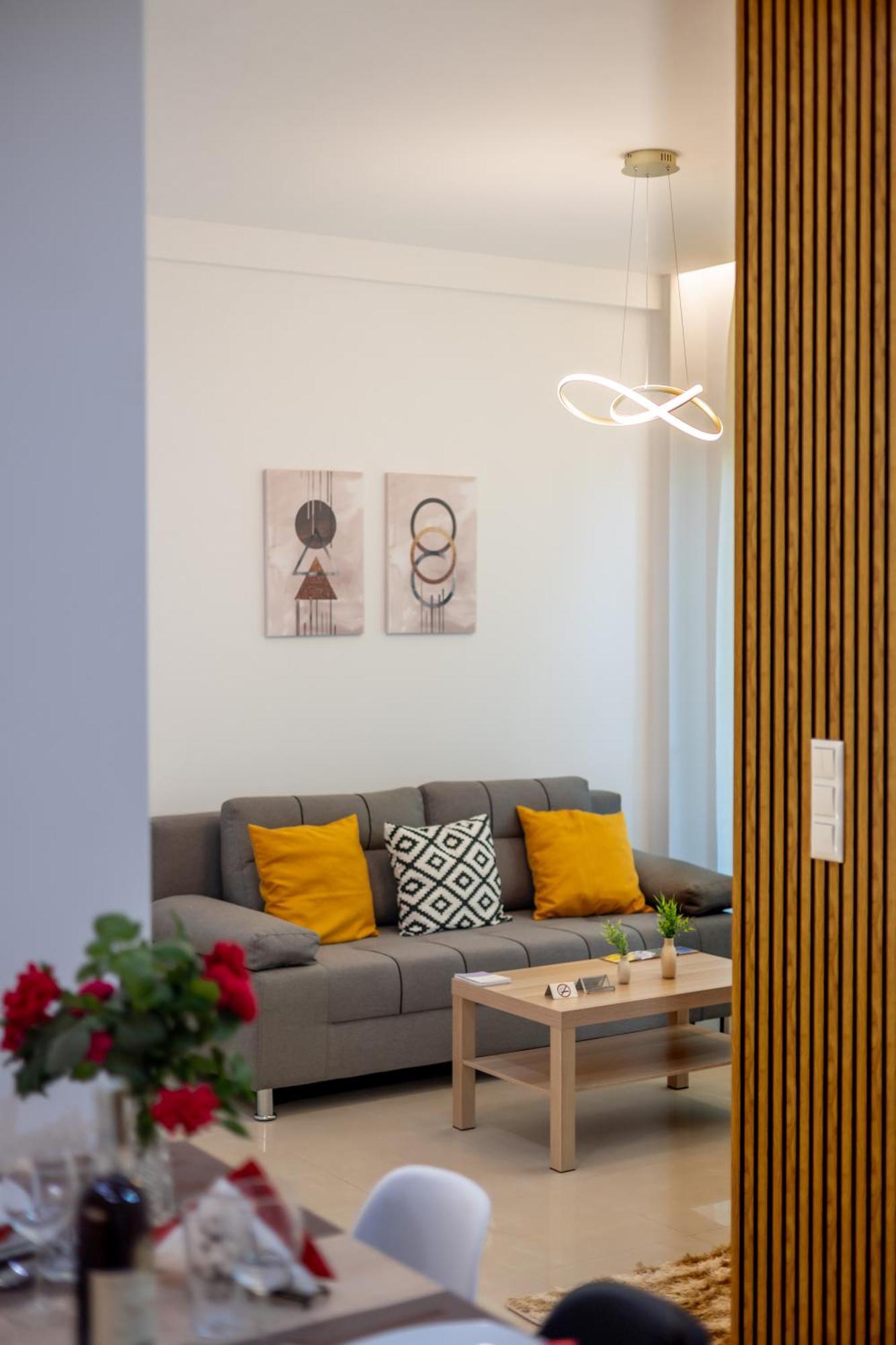 Pagani Urban - Premium Private Apartment Kalamata Luaran gambar